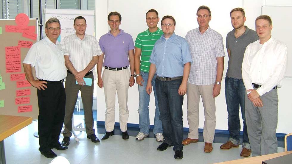 Gruppenfoto aller Teilnehmer der Moderatorenschulung für die Wissensbilanz
